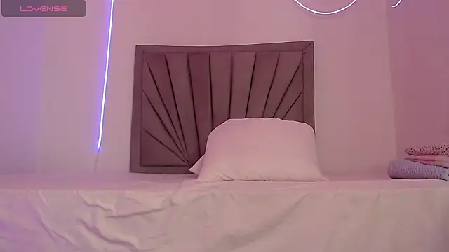 Fiorela 1 online show from 04-14-26, 11:49