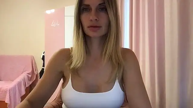 KarelliaStar online show from 06-14-26, 05:26