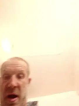 Mrdano0000 online show from 06-04-26, 04:29