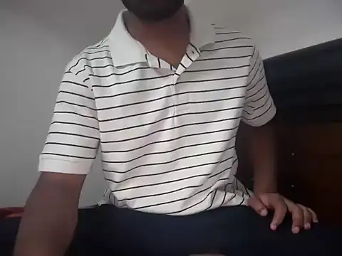 Snapshot of bossyjuicy chatting on 04-26-26, 12:47 bossyjuicy online show from 04-26-26, 12:47