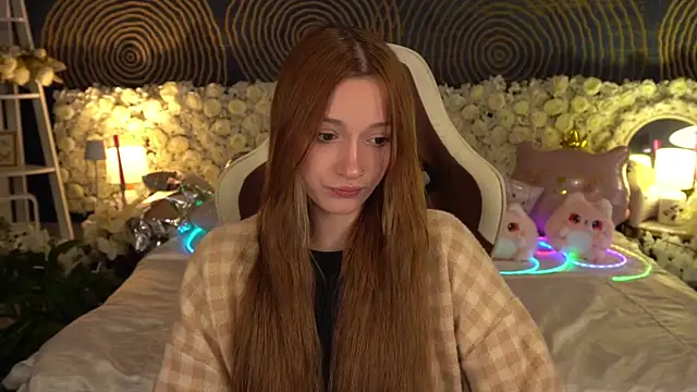 FoxyMayy online show from 05-17-26, 12:56