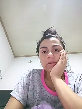 Snapshot of vanessa-titisM chatting on 02-14-26, 05:26 vanessa-titisM online show from 02-14-26, 05:26