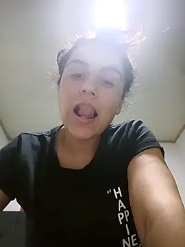 Snapshot of vanessa-titisM chatting on 02-16-26, 11:56 vanessa-titisM online show from 02-16-26, 11:56