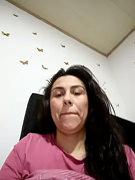 Snapshot of vanessa-titisM chatting on 02-19-26, 03:57 vanessa-titisM online show from 02-19-26, 03:57
