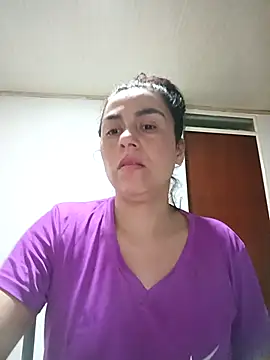 Snapshot of vanessa-titisM chatting on 03-07-26, 03:47 vanessa-titisM online show from 03-07-26, 03:47