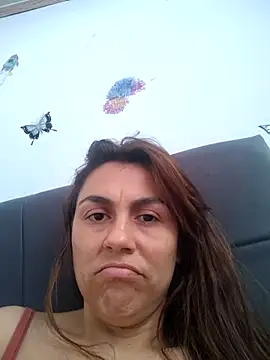 Snapshot of vanessa-titisM chatting on 04-10-26, 03:06 vanessa-titisM online show from 04-10-26, 03:06