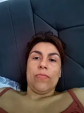 Snapshot of vanessa-titisM chatting on 04-11-26, 03:16 vanessa-titisM online show from 04-11-26, 03:16