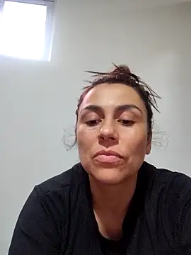 Snapshot of vanessa-titisM chatting on 04-13-26, 10:26 vanessa-titisM online show from 04-13-26, 10:26