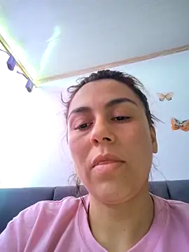 Snapshot of vanessa-titisM chatting on 04-17-26, 03:26 vanessa-titisM online show from 04-17-26, 03:26