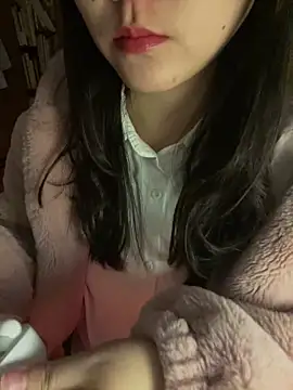 Snapshot of ruiki666 chatting on 12-21-25, 11:39 ruiki666 online show from 12-21-25, 11:39