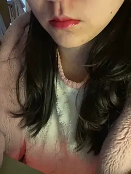 Snapshot of ruiki666 chatting on 12-23-25, 04:10 ruiki666 online show from 12-23-25, 04:10