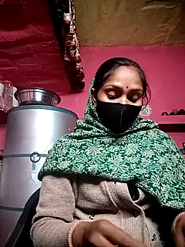 Snapshot of Suman_ji1 chatting on 01-08-26, 02:30 Suman ji1 online show from 01-08-26, 02:30