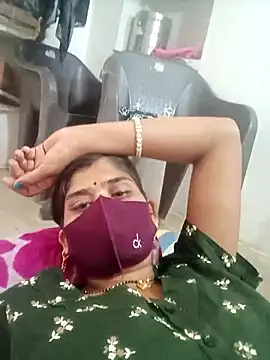 Snapshot of Suman_ji1 chatting on 03-07-26, 10:23 Suman ji1 online show from 03-07-26, 10:23