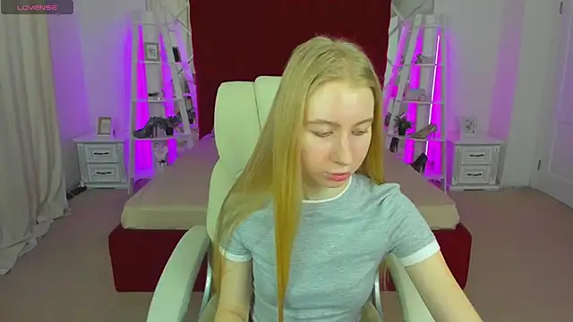 Alina Blonde online show from 05-14-26, 05:36