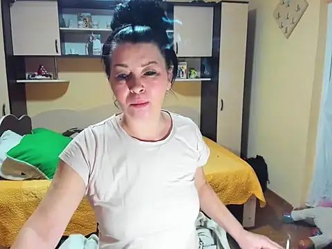 Soffy Skye online show from 02-15-26, 05:37