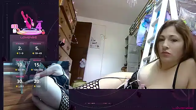 Snapshot of desirex2025 chatting on 11-13-25, 06:51 desirex2025 online show from 11-13-25, 06:51