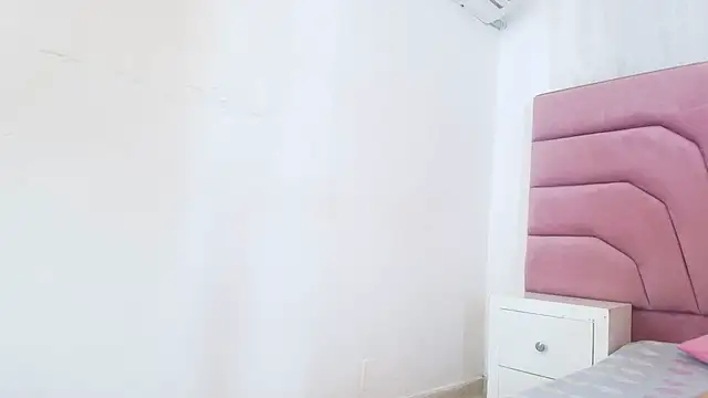 miajhonsonx online show from 03-25-26, 02:45