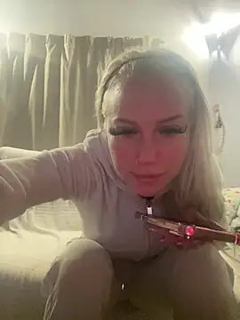 paulinaalatalo online show from 04-16-26, 02:12