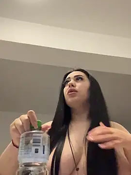 Snapshot of Andrestarr chatting on 03-21-26, 05:16 Andrestarr online show from 03-21-26, 05:16