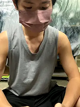 Snapshot of hayato1995 chatting on 09-12-25, 03:23 hayato1995 online show from 09-12-25, 03:23