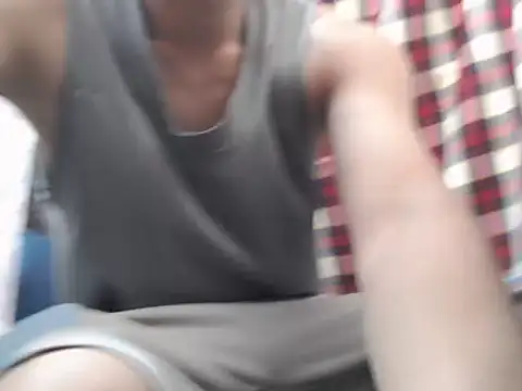 Snapshot of hayato1995 chatting on 04-12-26, 07:46 hayato1995 online show from 04-12-26, 07:46