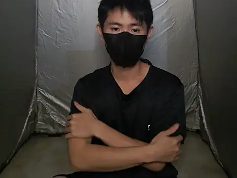 Snapshot of hayato1995 chatting on 04-14-26, 03:07 hayato1995 online show from 04-14-26, 03:07