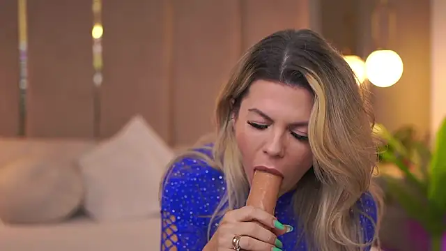 Snapshot of CamilaStarr chatting on 02-12-26, 07:42 CamilaStarr online show from 02-12-26, 07:42