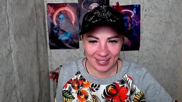 EmmaCat  online show from 04-11-26, 04:50