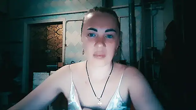 EmmaCat  online show from 04-20-26, 03:59