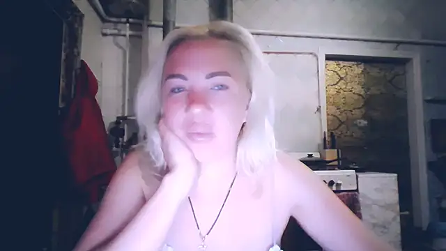 EmmaCat  online show from 05-26-26, 08:38