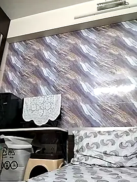 Snapshot of Loveangle1 chatting on 10-19-25, 05:46 Loveangle1 online show from 10-19-25, 05:46