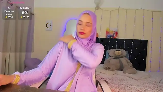 ShanaJamil online show from 04-14-26, 12:00