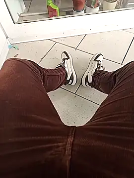 Snapshot of fullystroked chatting on 10-30-25, 12:17 fullystroked online show from 10-30-25, 12:17