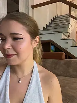 Lilith Bonheur online show from 03-28-26, 08:08