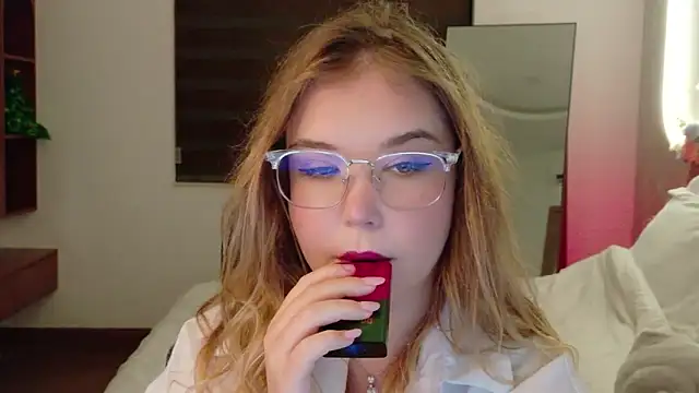 Lilith Bonheur online show from 04-03-26, 09:46