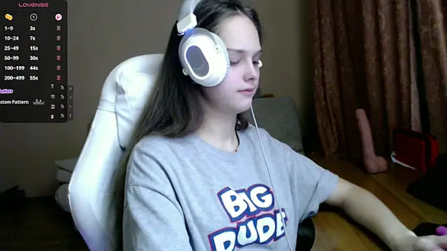 SharybbFace online show from 10-26-25, 03:18