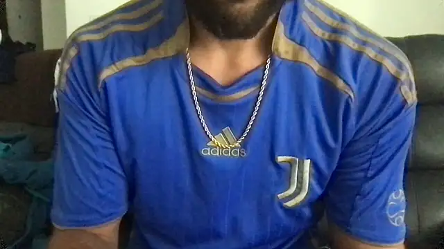 Snapshot of flambeur93 chatting on 09-18-25, 08:38 flambeur93 online show from 09-18-25, 08:38