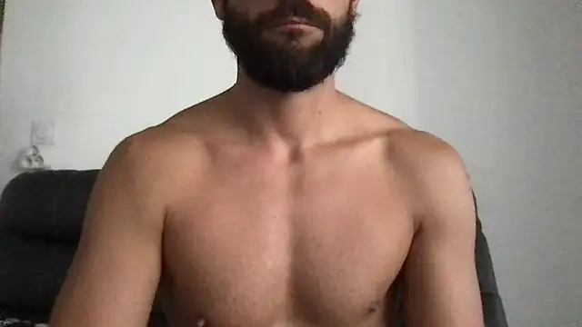 Snapshot of flambeur93 chatting on 09-19-25, 03:34 flambeur93 online show from 09-19-25, 03:34