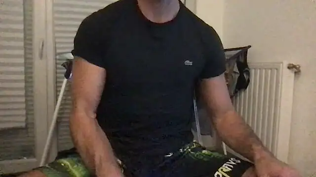 Snapshot of flambeur93 chatting on 10-12-25, 02:49 flambeur93 online show from 10-12-25, 02:49