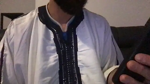 Snapshot of flambeur93 chatting on 11-28-25, 07:16 flambeur93 online show from 11-28-25, 07:16