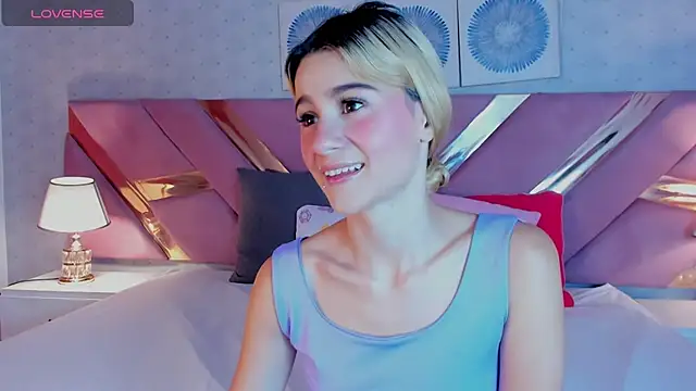 ChloeLaurentt online show from 11-12-25, 01:22