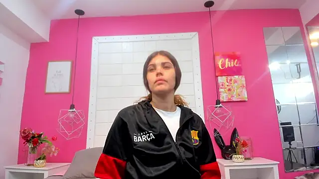 isabel 09 online show from 05-20-26, 01:50