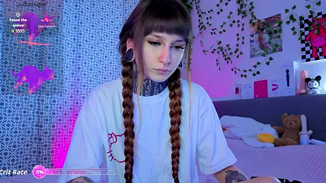 LilithPoison online show from 05-07-26, 06:02