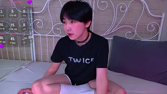 HeejinWang online show from 05-16-26, 04:53