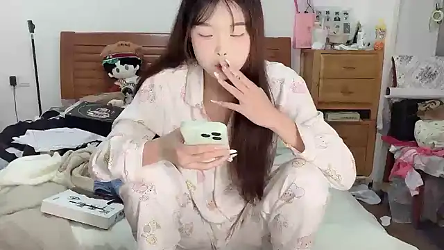 Akong11 online show from 09-28-25, 05:18