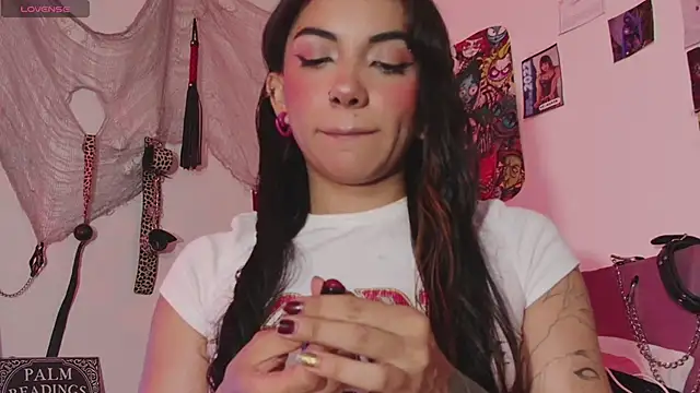 agathaaiko6 online show from 01-08-26, 01:08