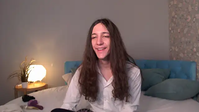 SilverMuse  online show from 04-15-26, 11:05