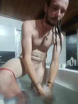 Snapshot of Ruben19cm chatting on 06-22-26, 06:49 Ruben19cm online show from 06-22-26, 06:49