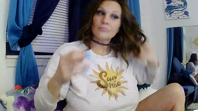 Snapshot of Ariasweetaspie chatting on 01-11-26, 11:54 Ariasweetaspie online show from 01-11-26, 11:54