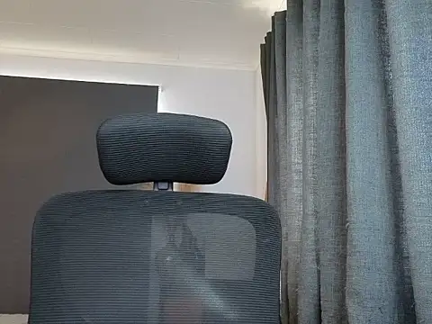ZoeyJohnson online show from 05-11-26, 11:46